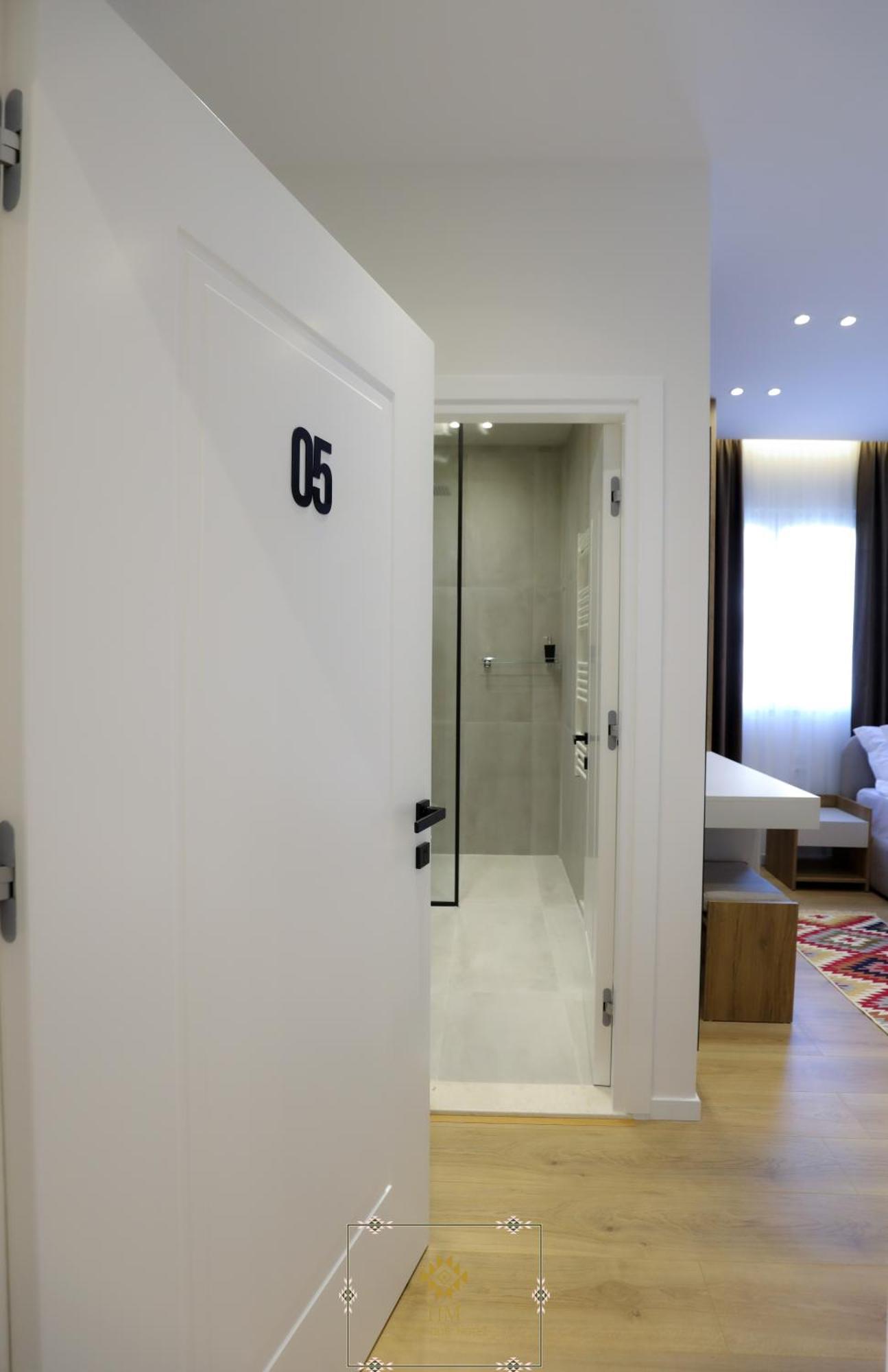 Hm Boutique Hotel Krujë 외부 사진